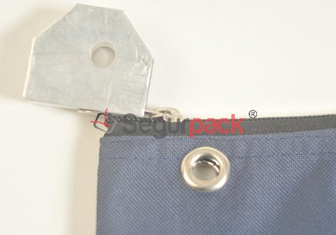 bolsin detalle cierre con capuchon metalico porta precinto o candado